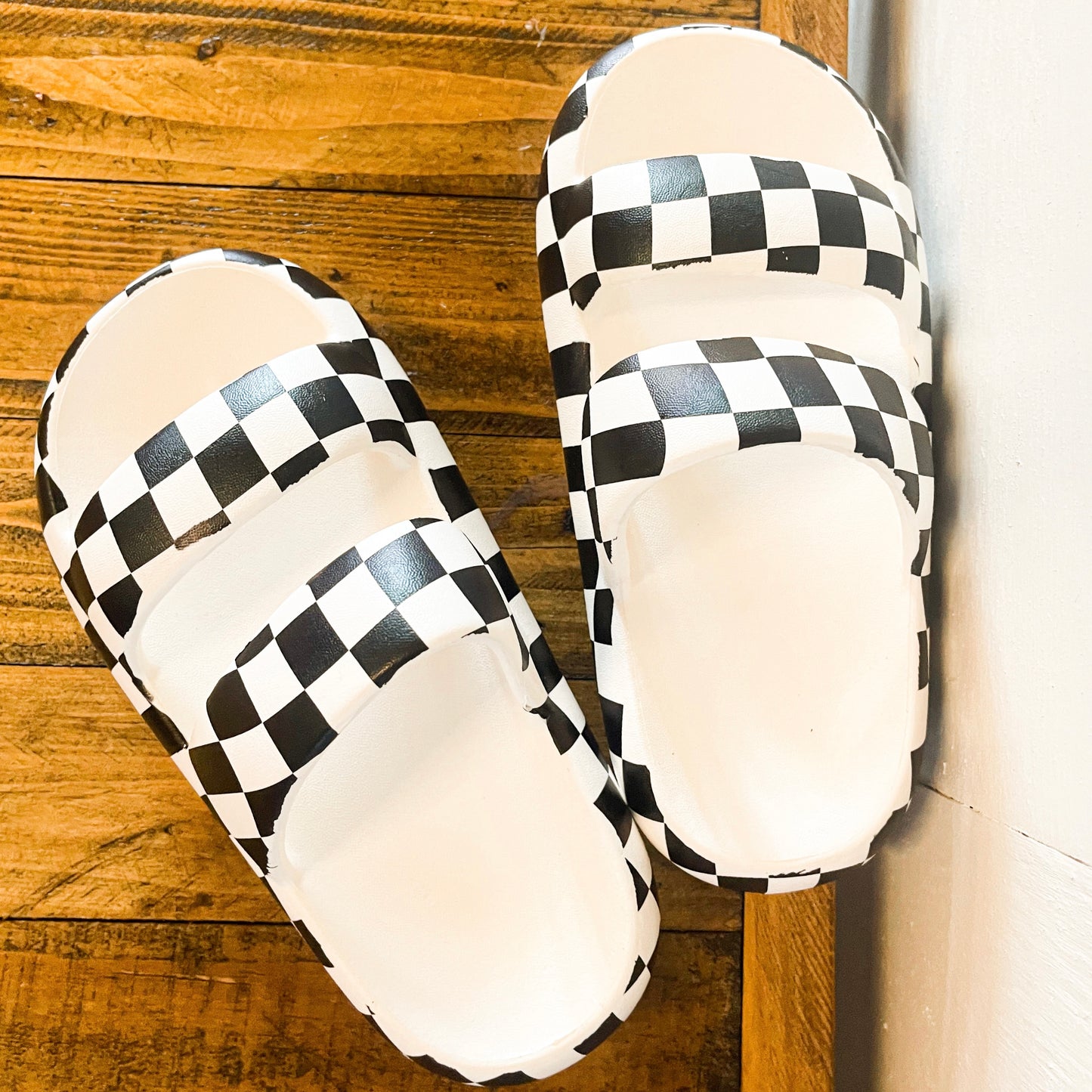 Checkered slides