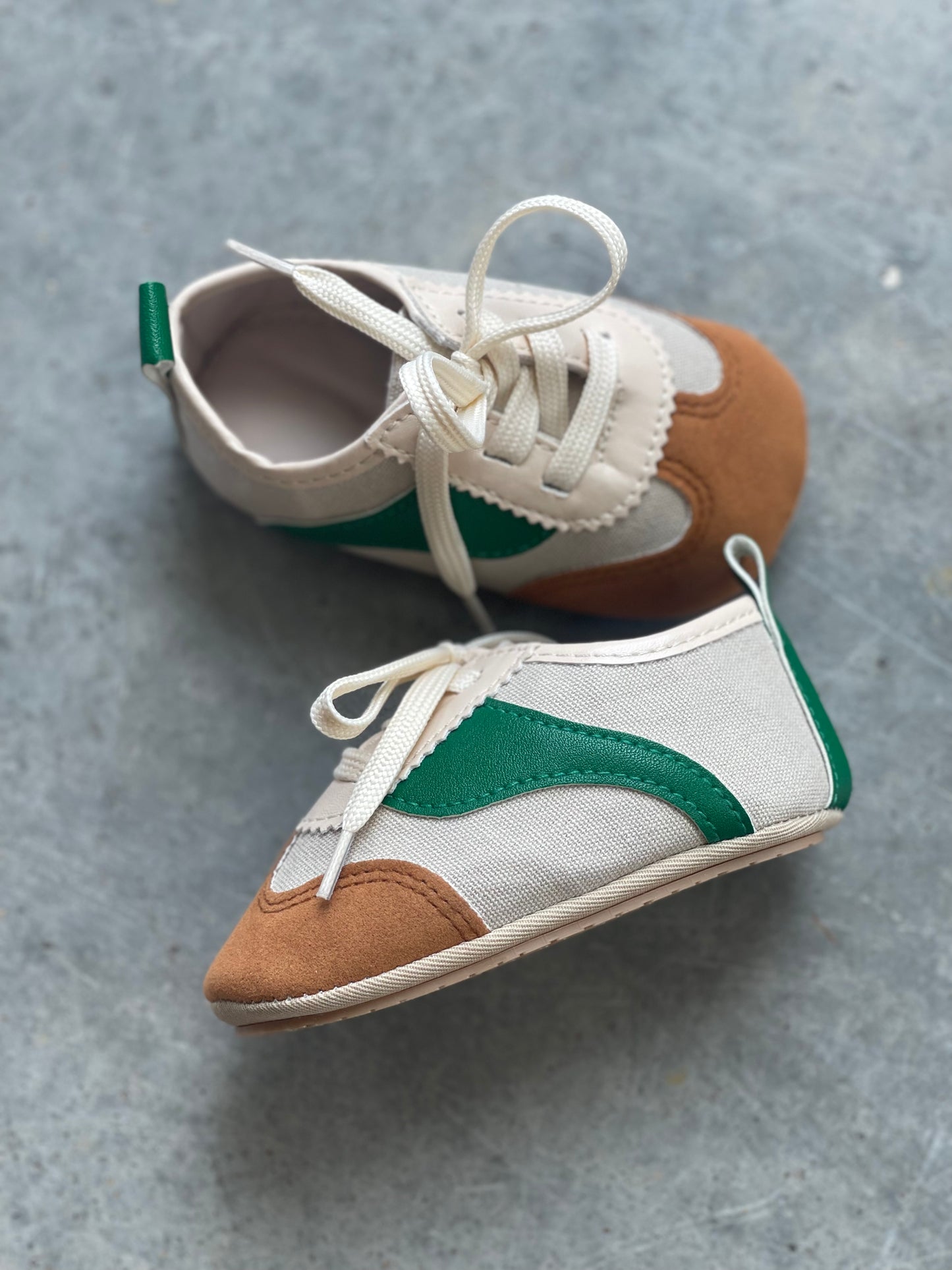 Retro sneaker