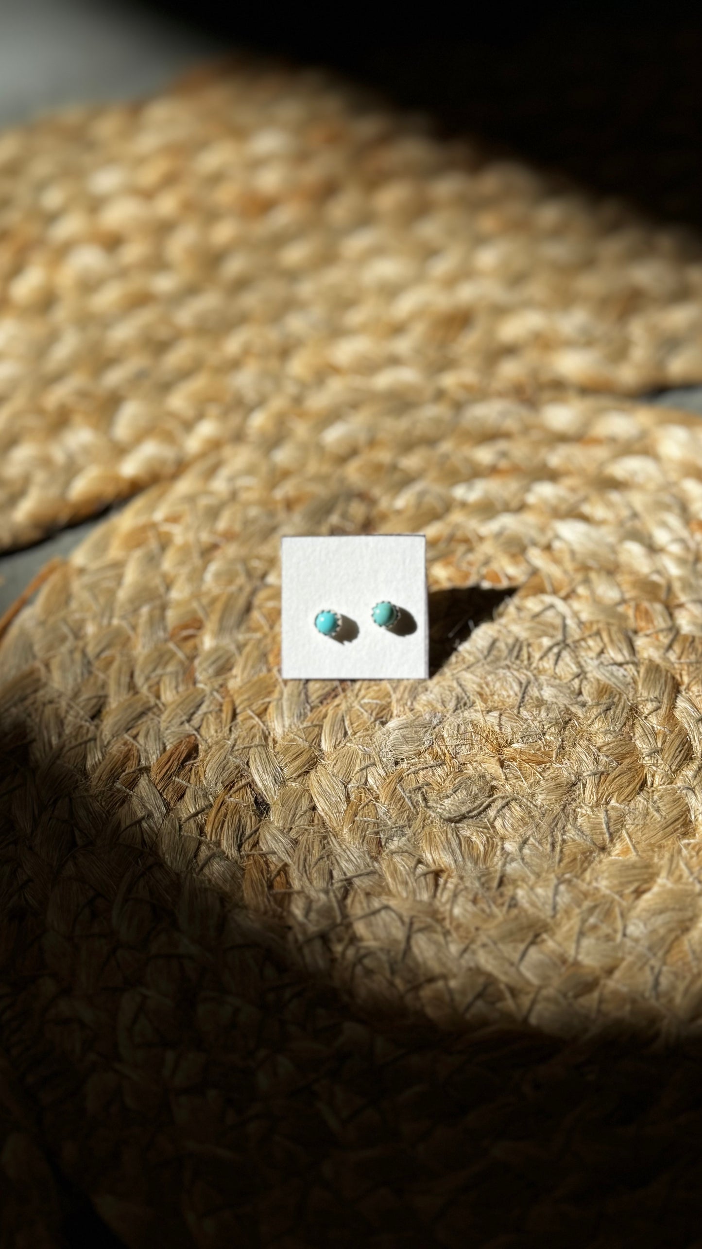 handmade kingman turquoise stud earring
