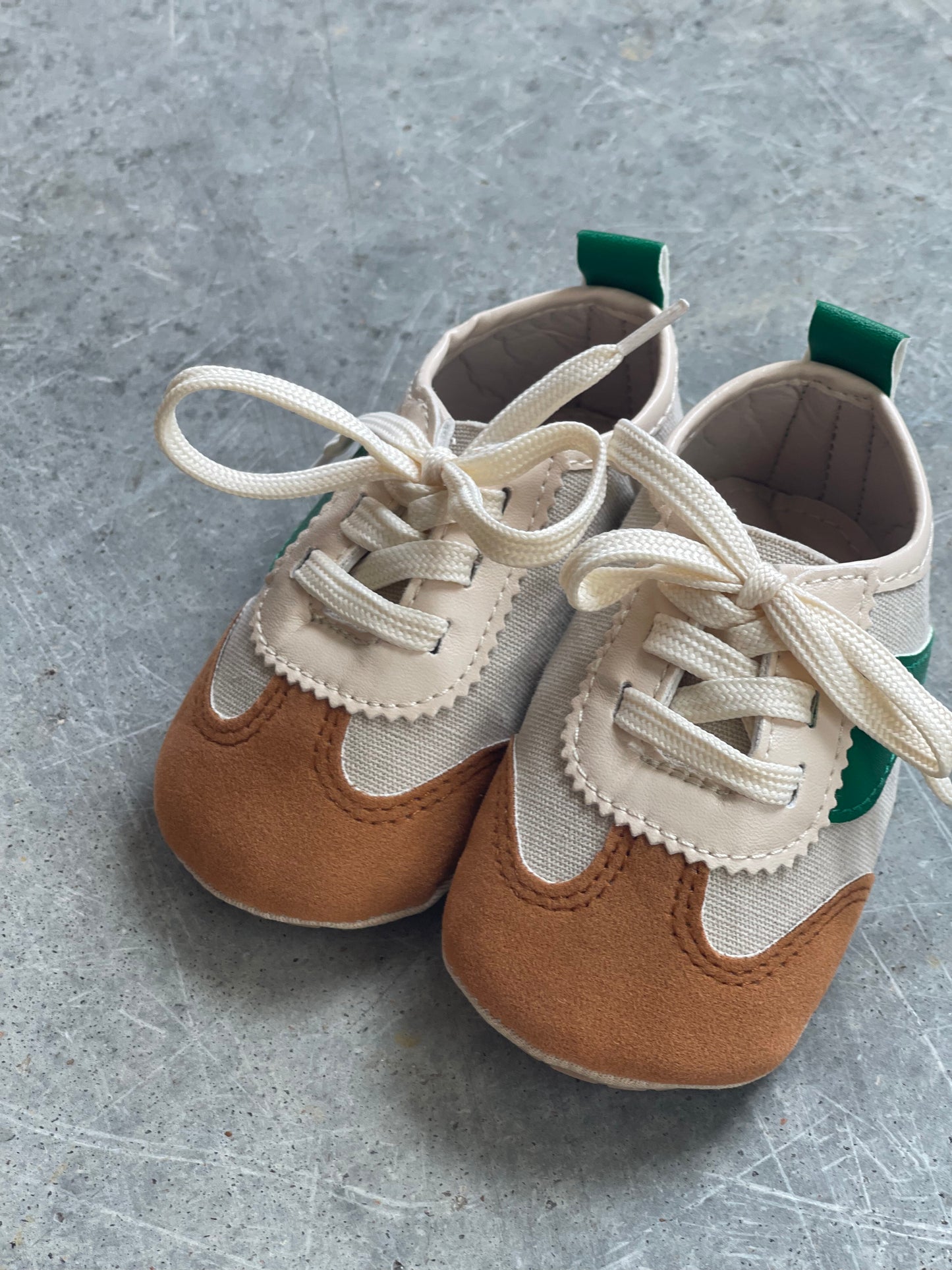 Retro sneaker