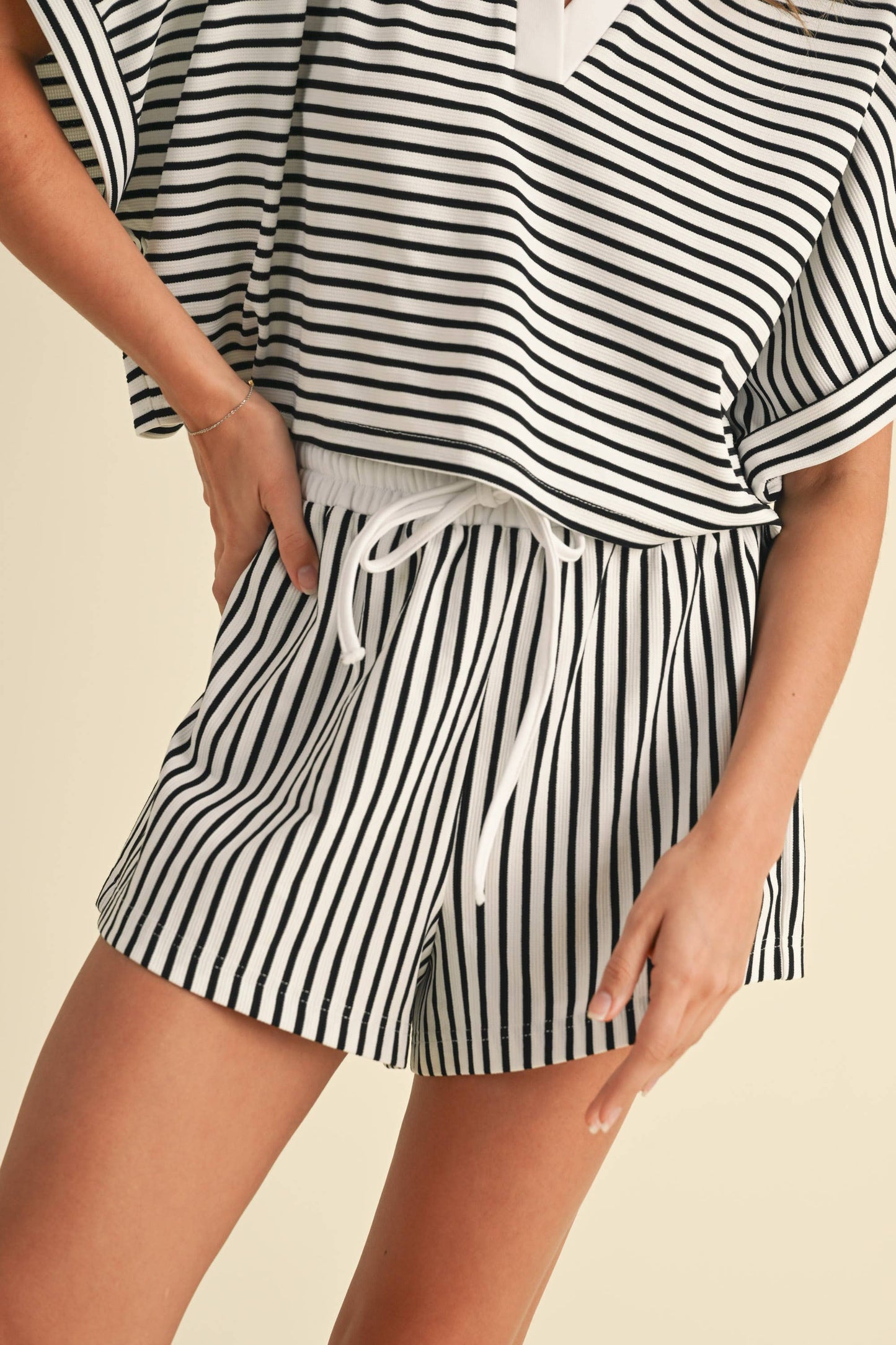 STRIPED CROPPED SHIRT AND SHORTS SET