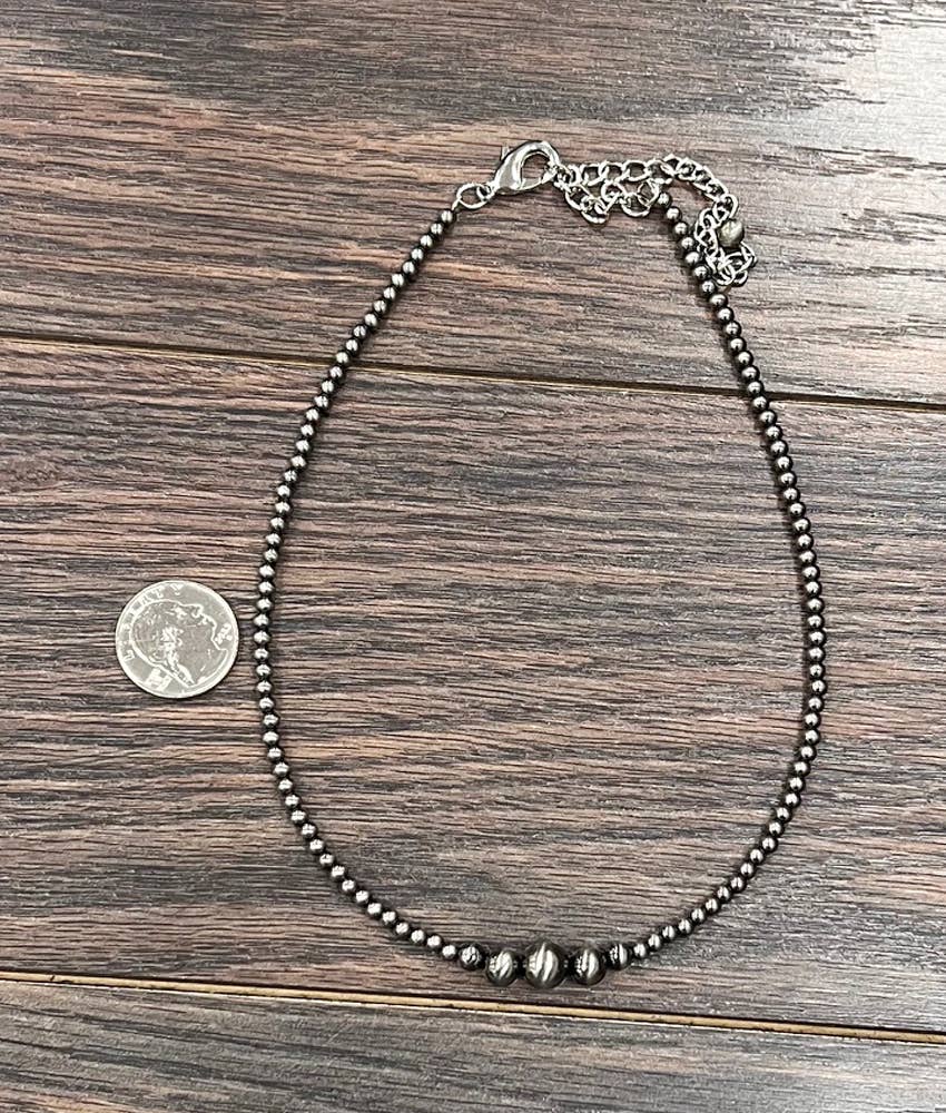 738135, Handmade 15" Polish Navajo Bead Necklace