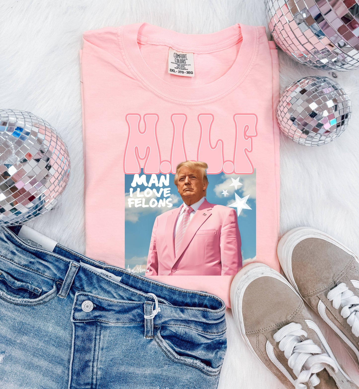 Donald trump republican MILF man I love felons tee shirt