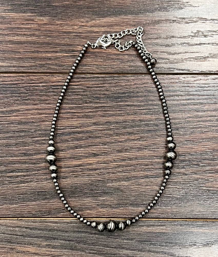 738118, Handmade 15" Clustered Polish Navajo Necklace