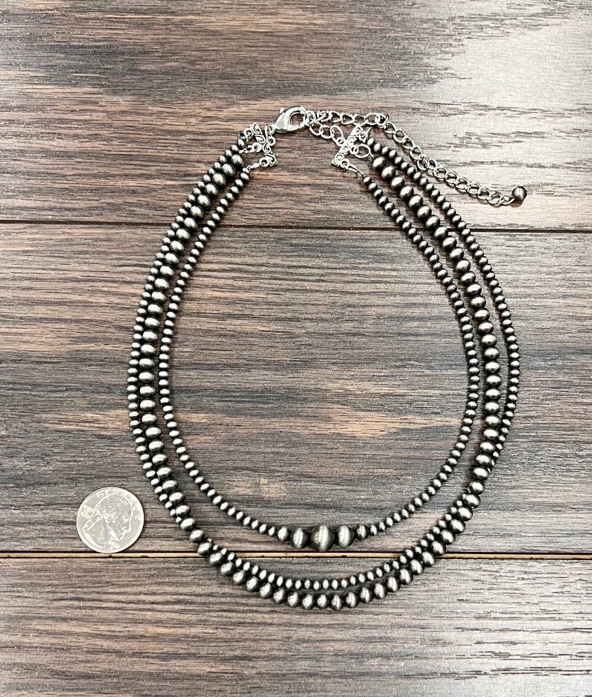 739455, Handmade 18" Navajo Bead Necklace